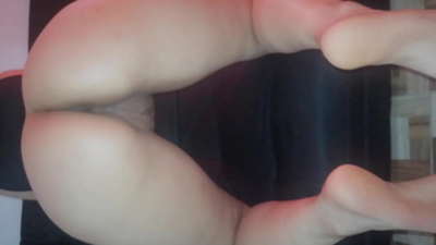 ម្តាយរបស់ខ្ញុំផ្តល់ឱ្យខ្ញុំនូវ pussy របស់នាងជាអំណោយបុណ្យណូអែល